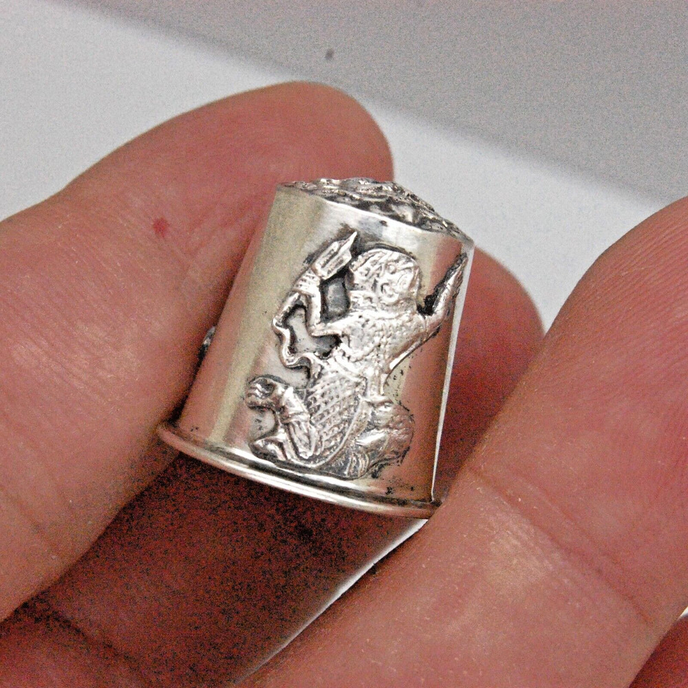 VINTAGE STERLING SILVER THAI MYTHICAL ASIAN CREATURES THIMBLE