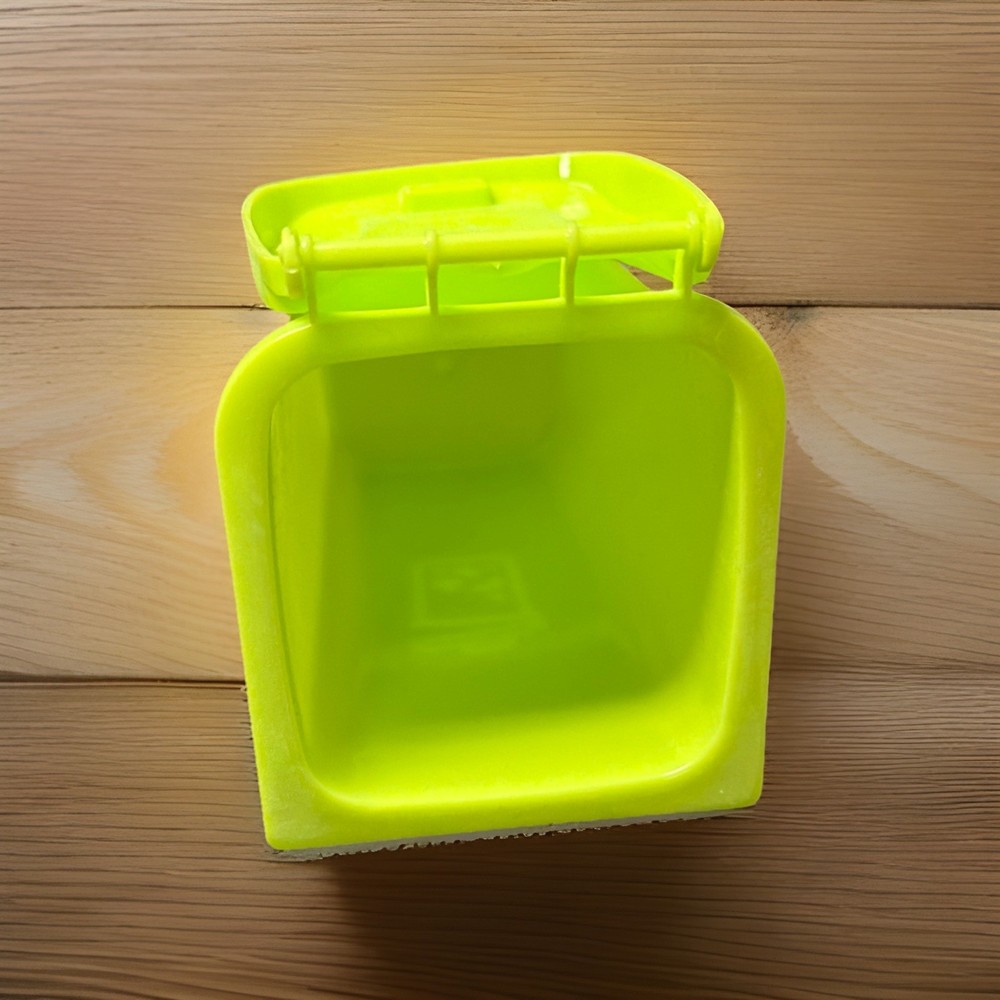 Mini Green Trash Can 6in NEW