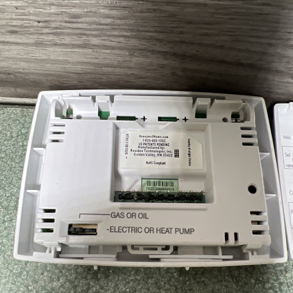 Honeywell Home RTH111B Non-Programmable Thermostat