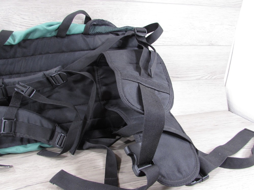 Camp Trails Backpack Scirocco 2 Medium Capacity Streamline Pack Internal Frame