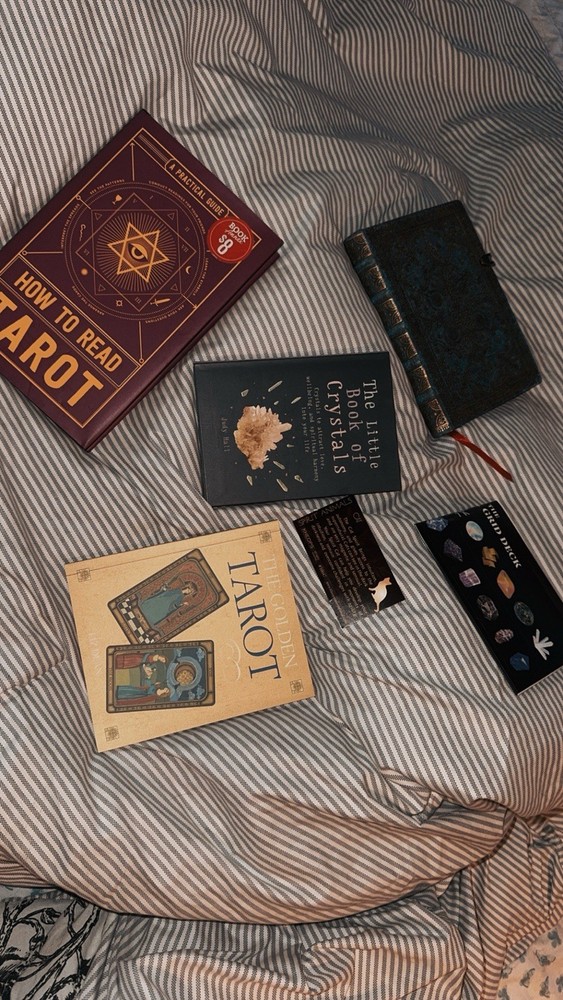 Crystals/Tarot