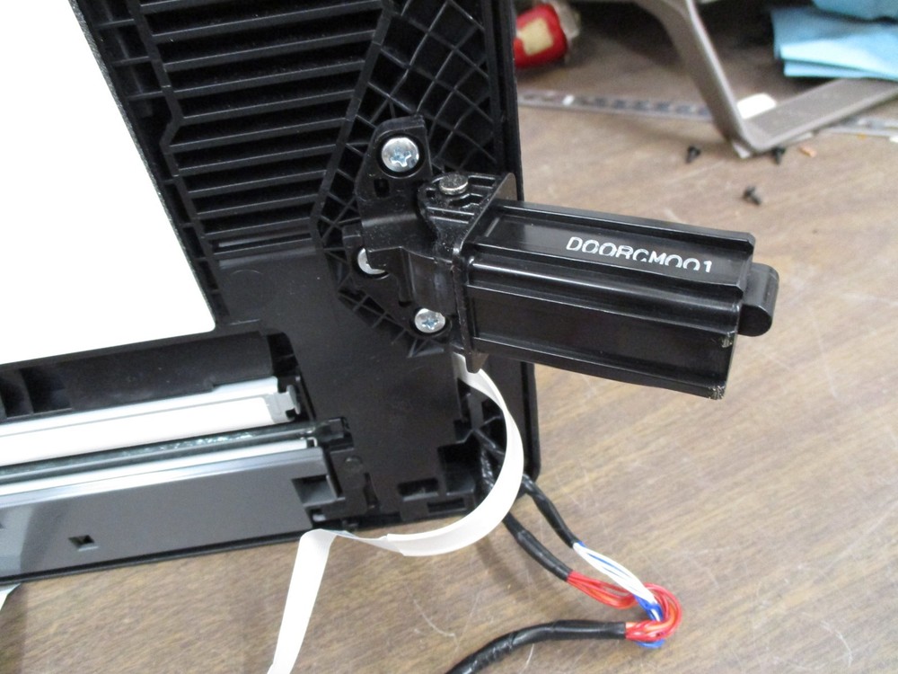 Brother MFC-L2750DW Document Feeder