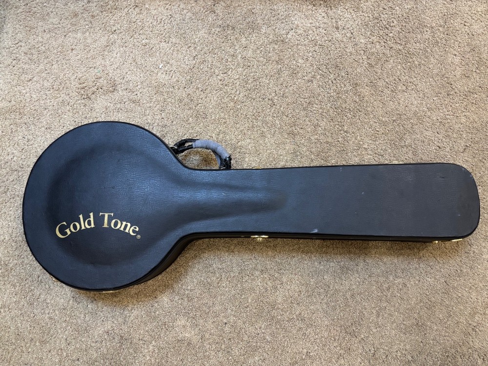 Gold Tone 5 String Banjo. Perfect condition!