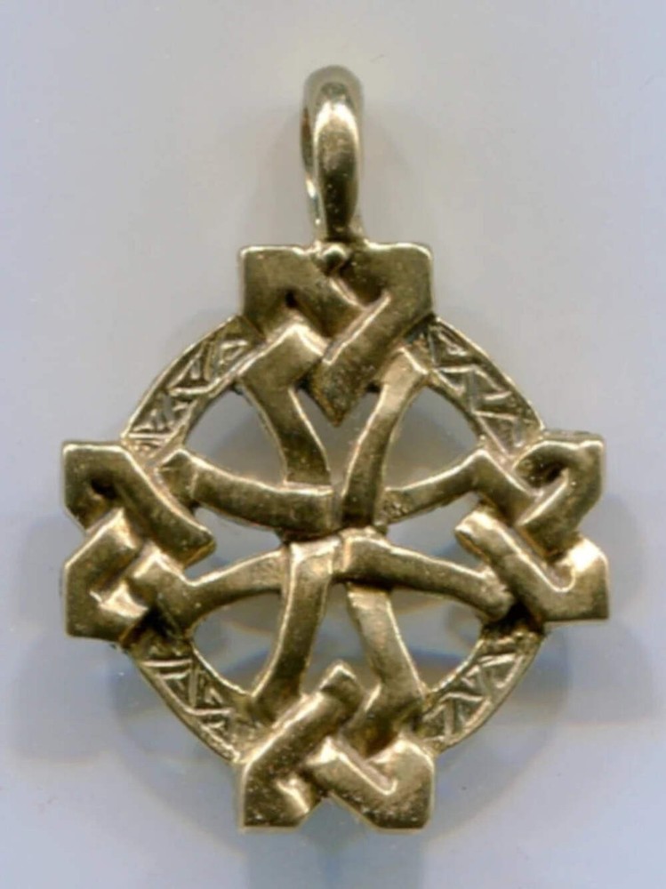 Square Knotted Cross #6016