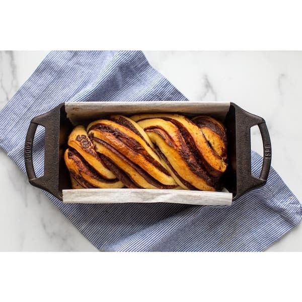 Lodge Cast Iron Bread Loaf Pan Rectangle Bakeware Baking Broiler Durable Black