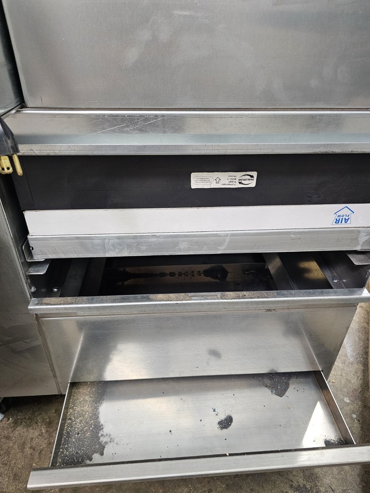 Dual Draw Downdraft Table Welding