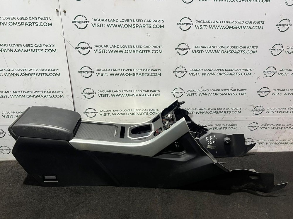 RANGE ROVER EVOQUE L538 CENTRE CONSOLE WITH ARMREST