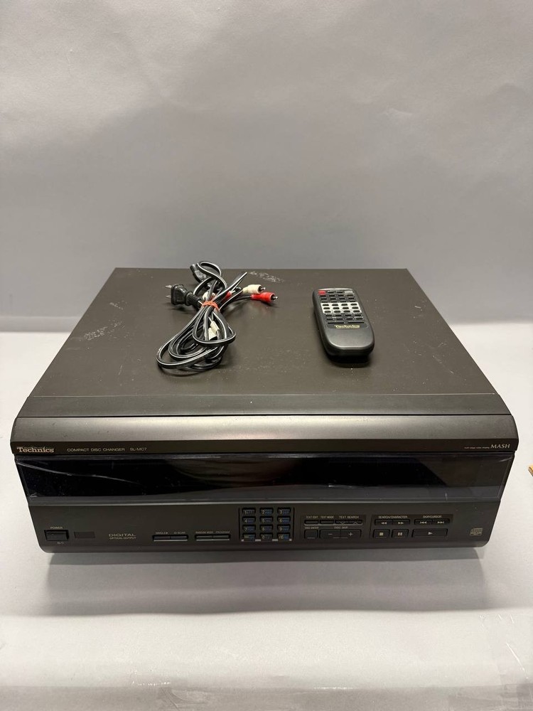 Technics SL-MC7 Compact Disc CD Changer Player w/ Remote – Works – Broken Corner