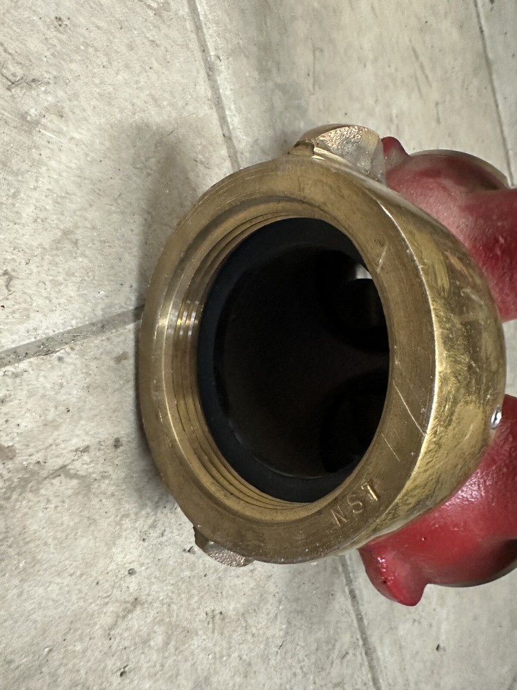 Two Handle Fire Hose Valve Fitting, one inlet - two outlet