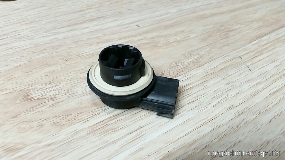 2007-2013 mitsubishi eclipse headlight socket turn oem