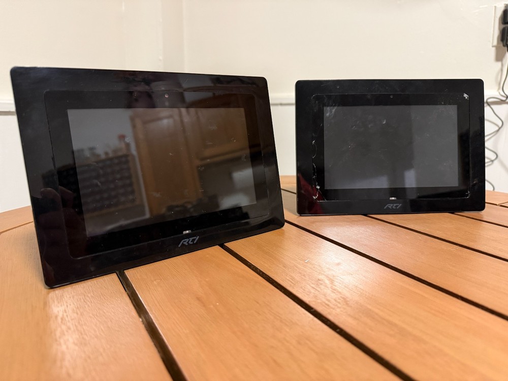 RTI KX7 20-210152-13 Advanced In-Wall Controller 7 inch Touch Panel Display