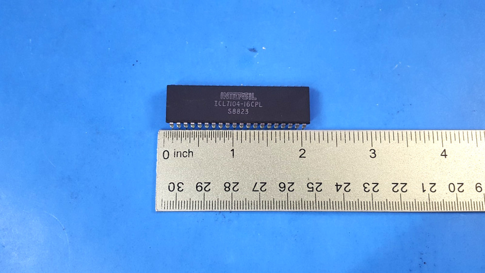 ONE- ADC Converter, ICL7104-16CPL, INTERSIL, PDIP40, 16-BIT