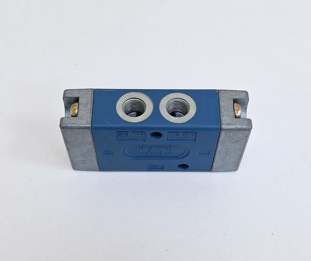 Rexroth 5710021000 / 916 Pneumatic Valve