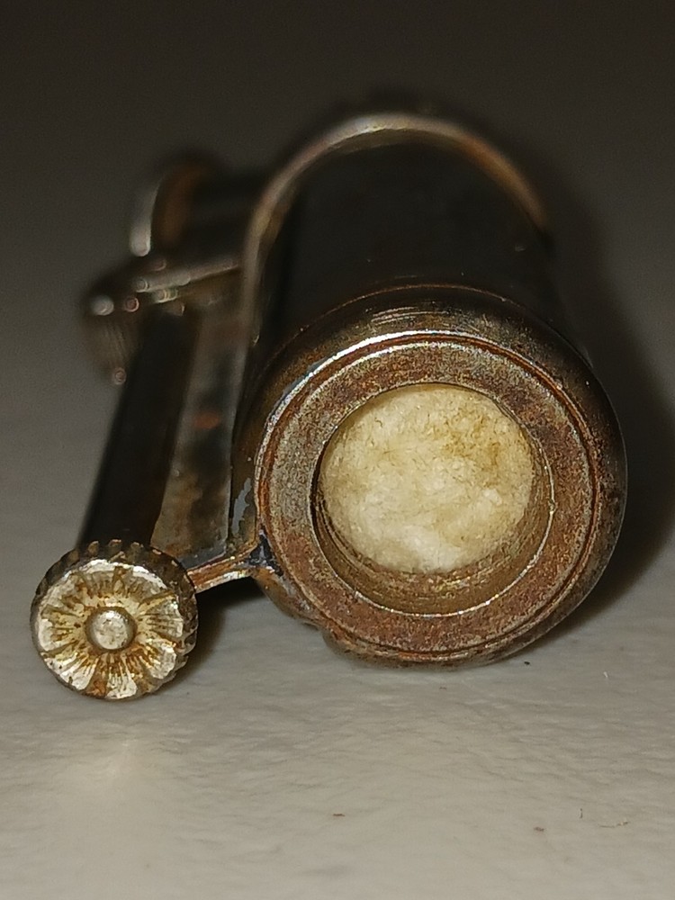 Vintage Dunhill ? service lighter WW2