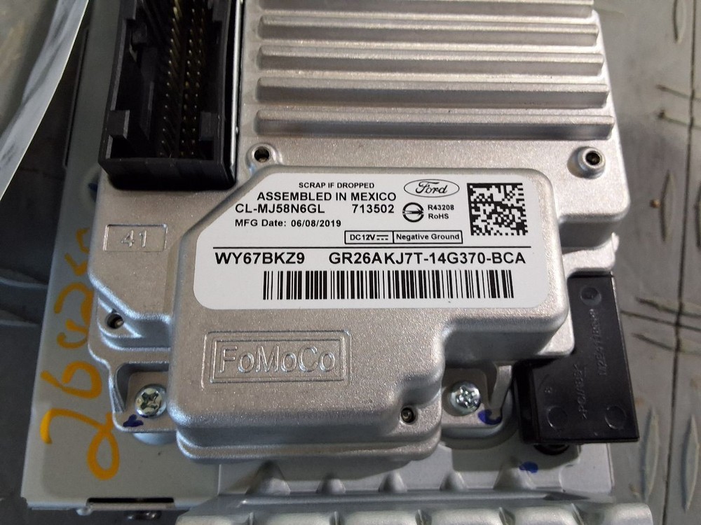 2016-2019 Lincoln MKC Dash Mounted Display Screen