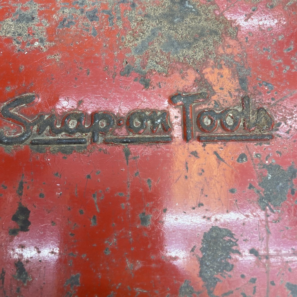 Vintage Snap On KR-281 Metal 3/8" Socket Case, Box, Tin.