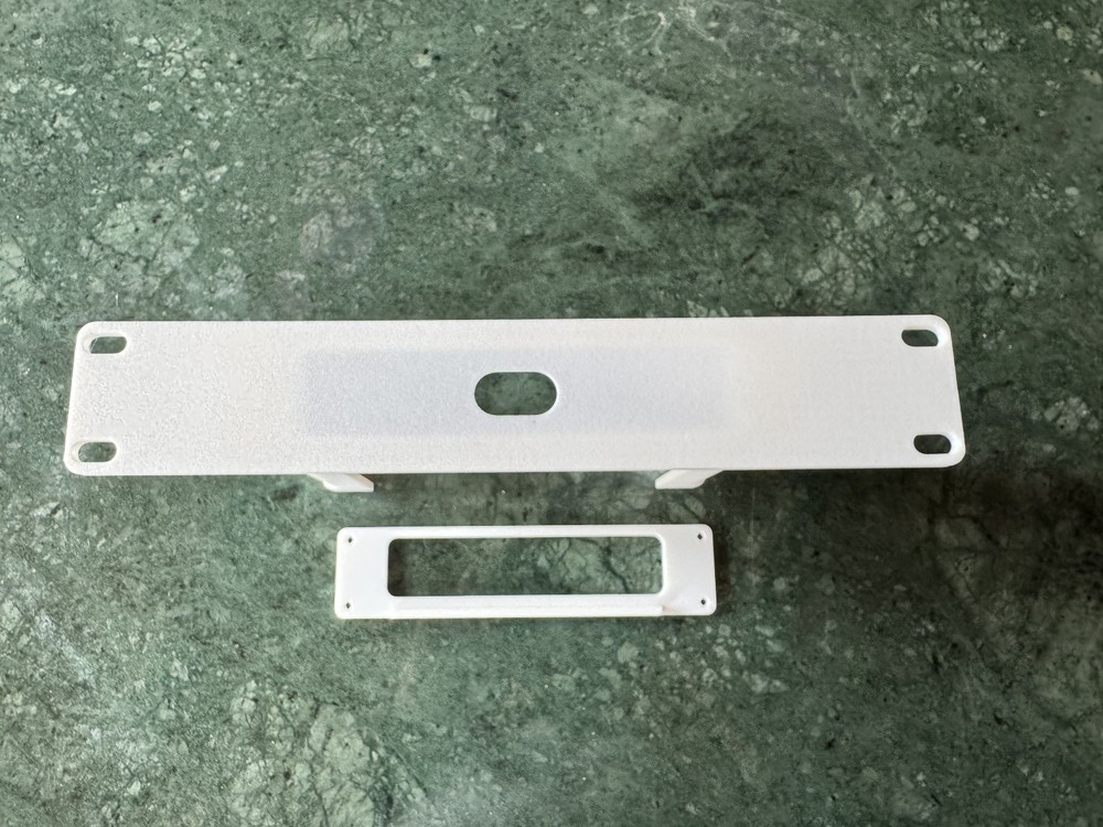 UCG/UXG Ultra/Max 10" Rack Mount