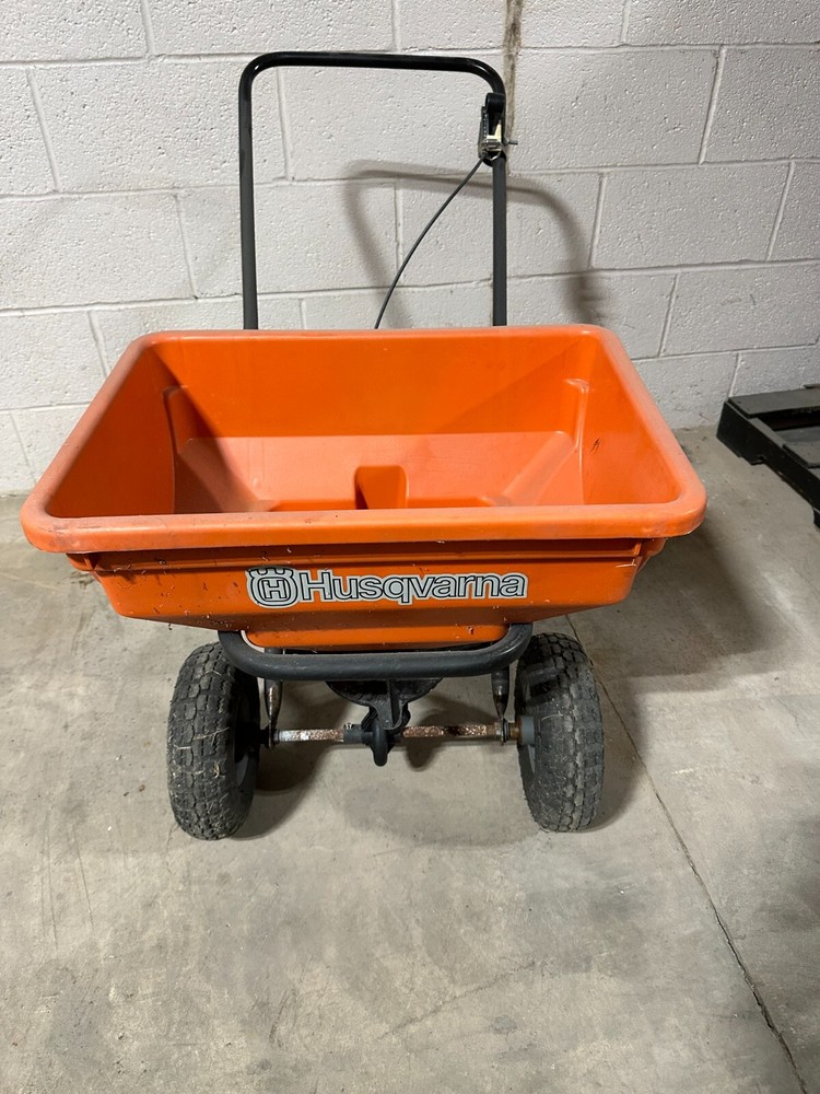 Husqvarna Seeder