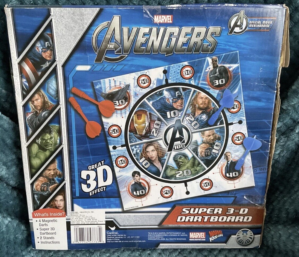 MARVEL AVENGERS SUPER 3D DARTBOARD Ages 5+ open BOX