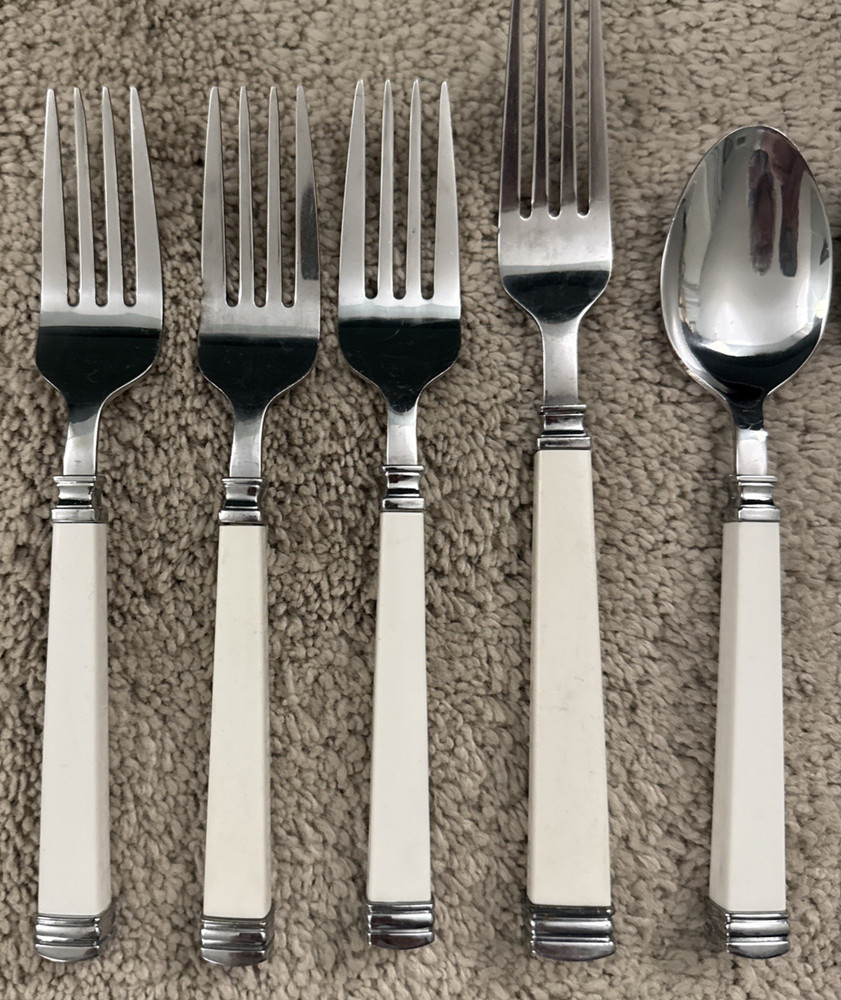 Assorted 17-pc White Plastic Handle Stainless Flatware, China, Taiwan