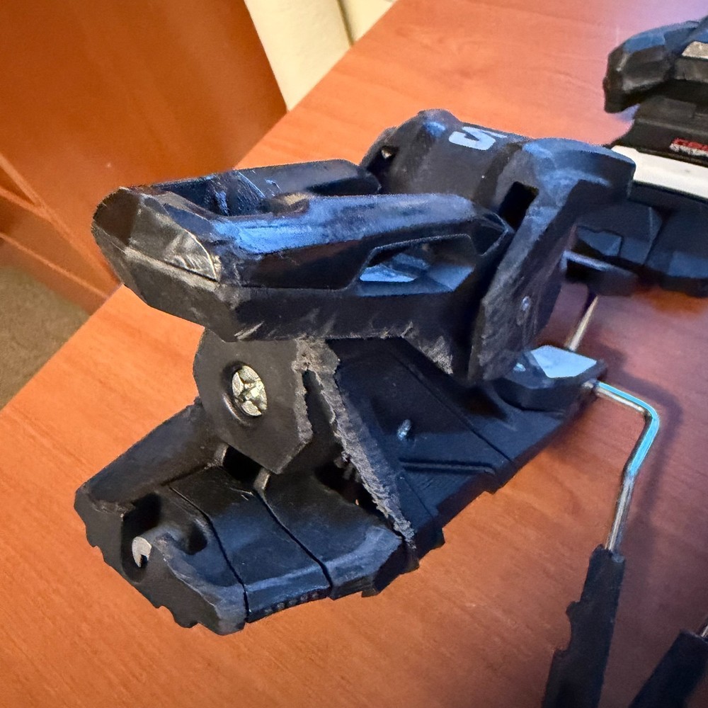 Salomon Strive 13 Demo Ski Bindings Black