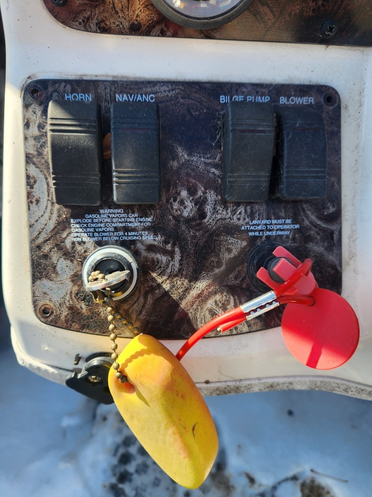 1998 WELLCRAFT 175 SSX EXCEL IGNITION SWITCH DASH PANEL