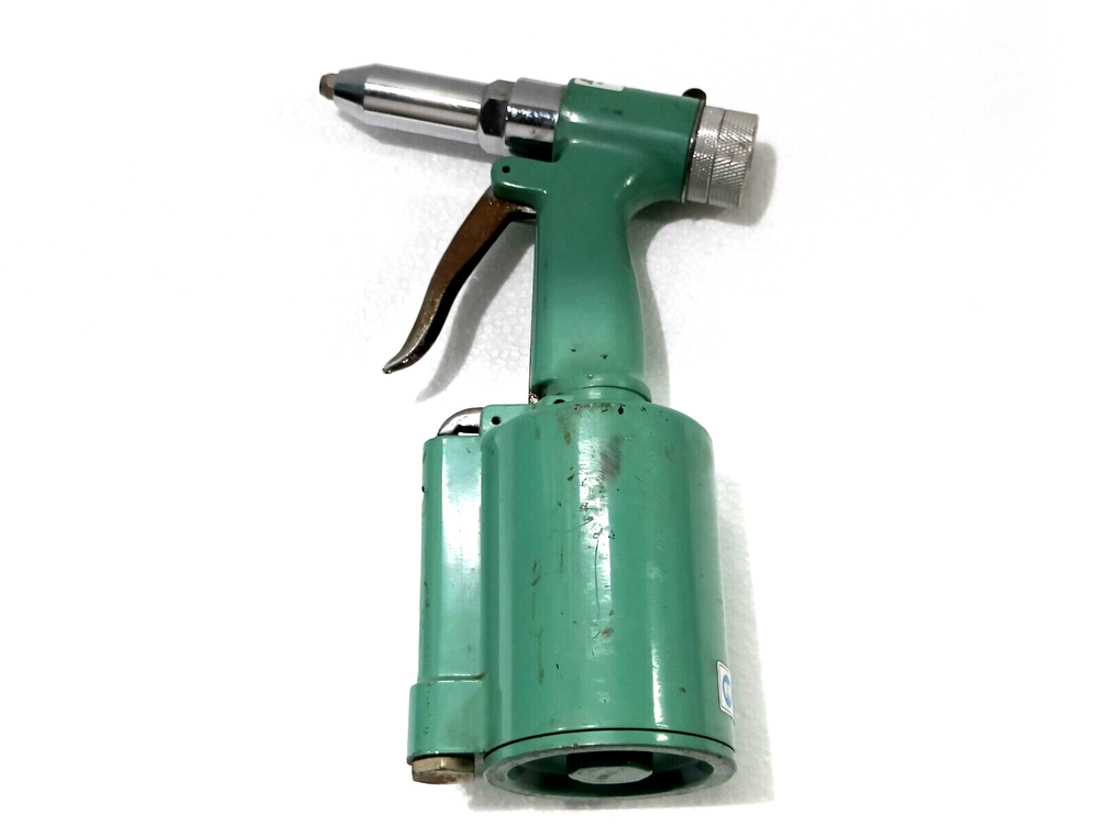 SPEEDAIRE Air Powered Rivet Tool Model 3Crh4
