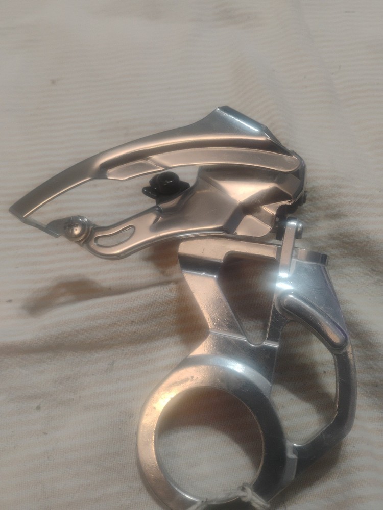 Shimano alivio Front Derailleur, E-Type Bottom Bracket Mount, Bottom Pull