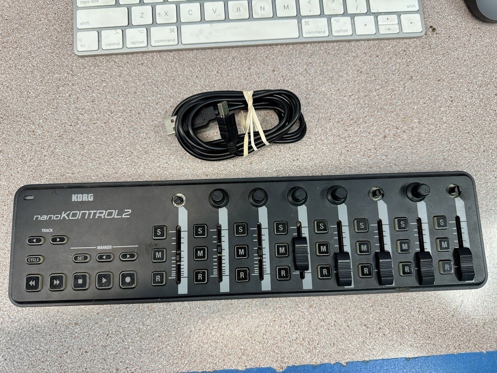 Korg Nano Kontrol 2 USB MIDI Controller Black Missing Few Knobs