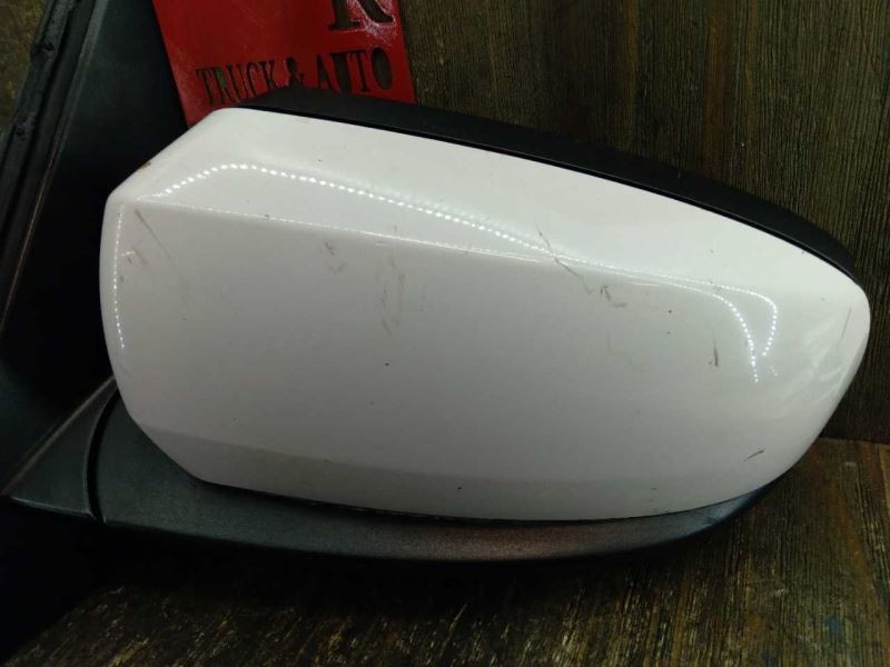 2007-2010 BMW X5 DRIVER LEFT POWER SIDE VIEW MIRROR WHITE
