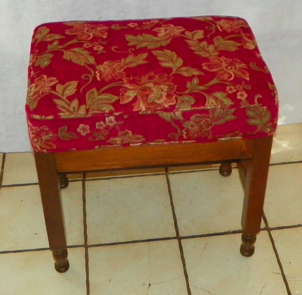 Walnut footstool Bench (FS-5)