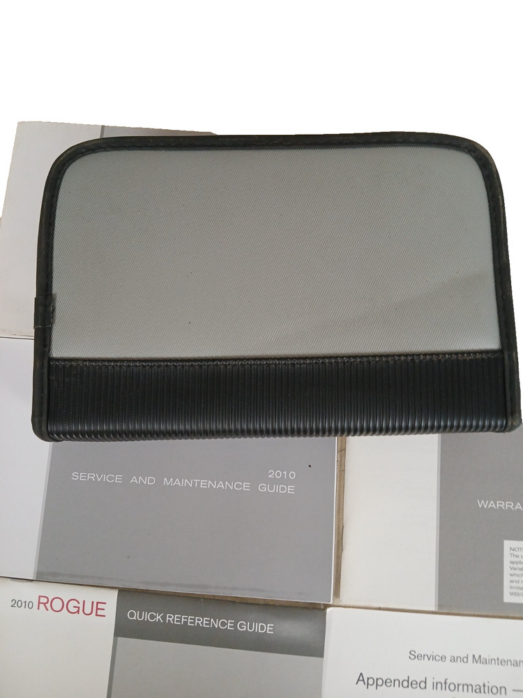 2010 Nissan Rogue Owners Manual With Quick Reference CD & Case