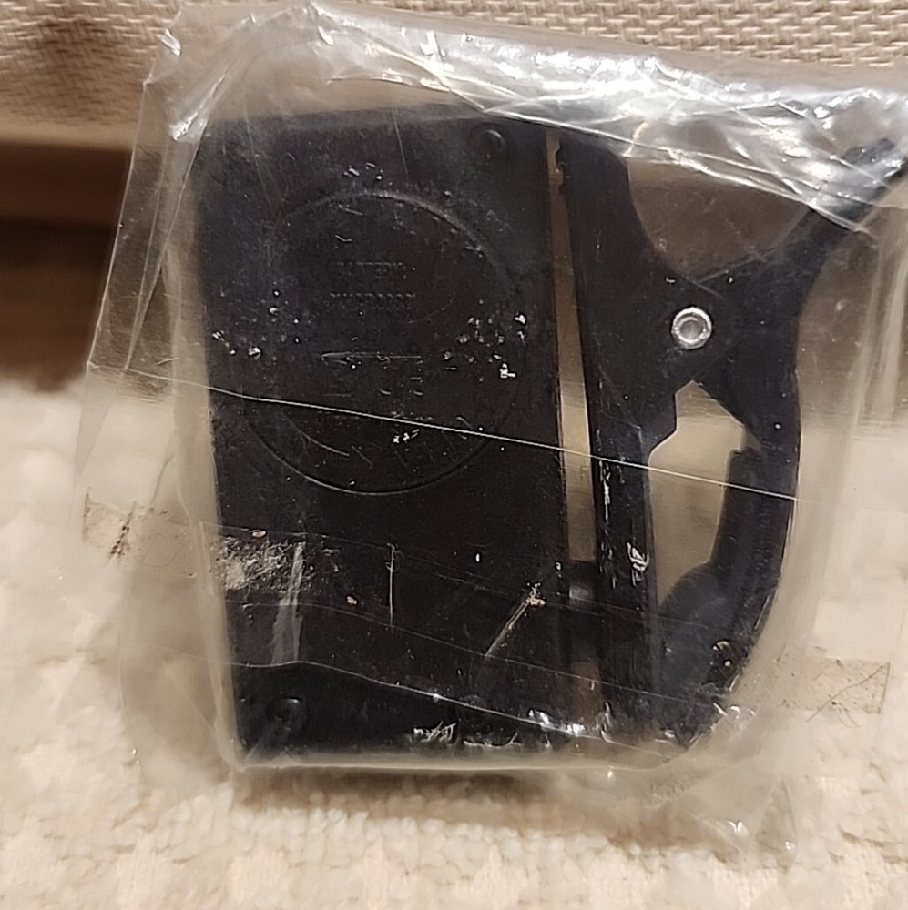 Black IBANEZ Automatic Chromatic Tuner HT-50