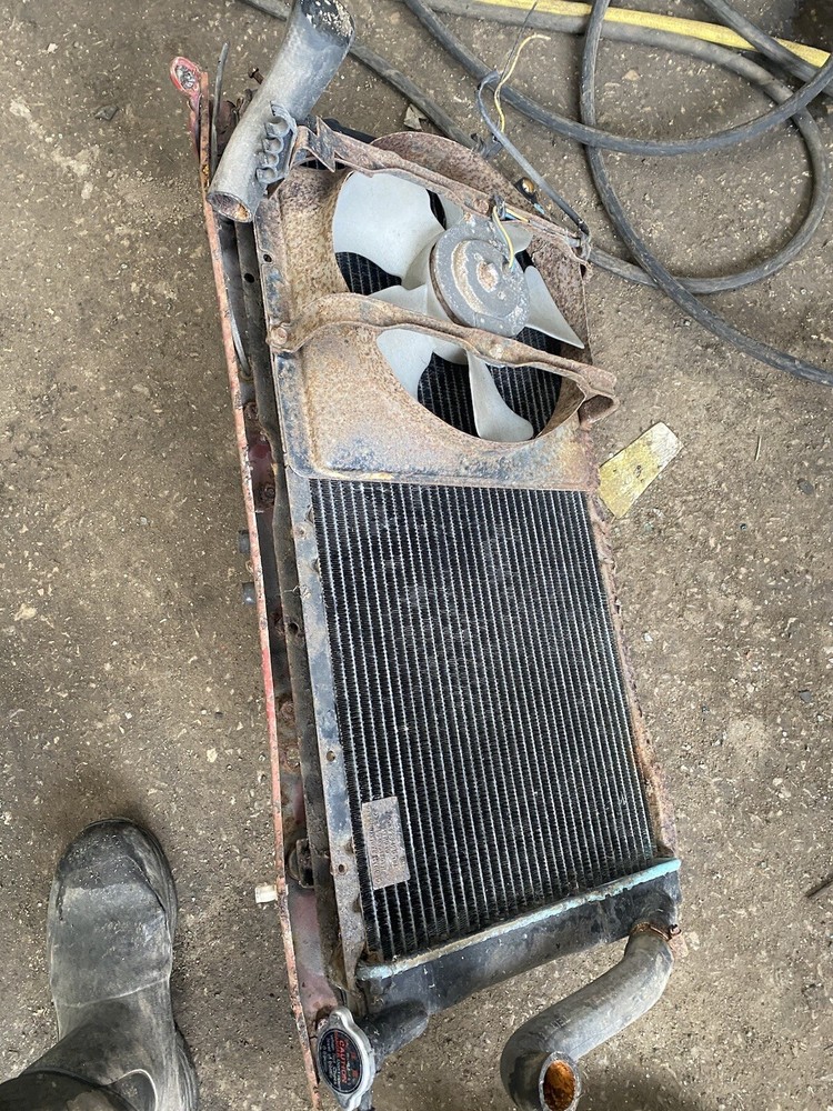 Subaru xt 1985 radiator complete