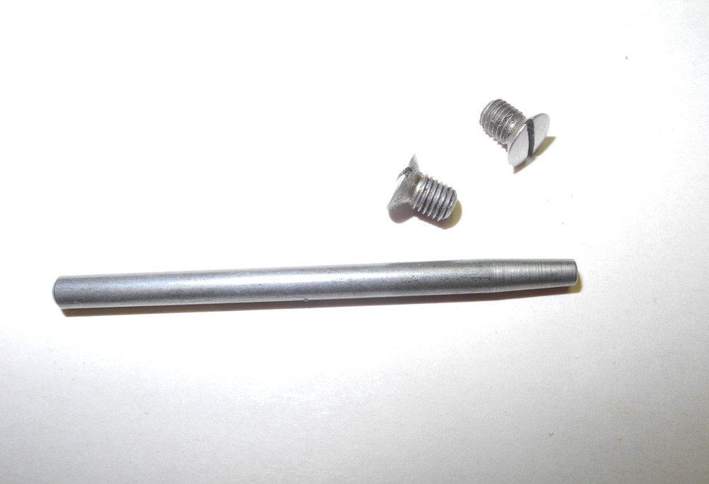 VINTAGE "PHAFF" SEWING MACHINE MODEL #130 COMPLETE THREAD TENSION, NICE SHAPE