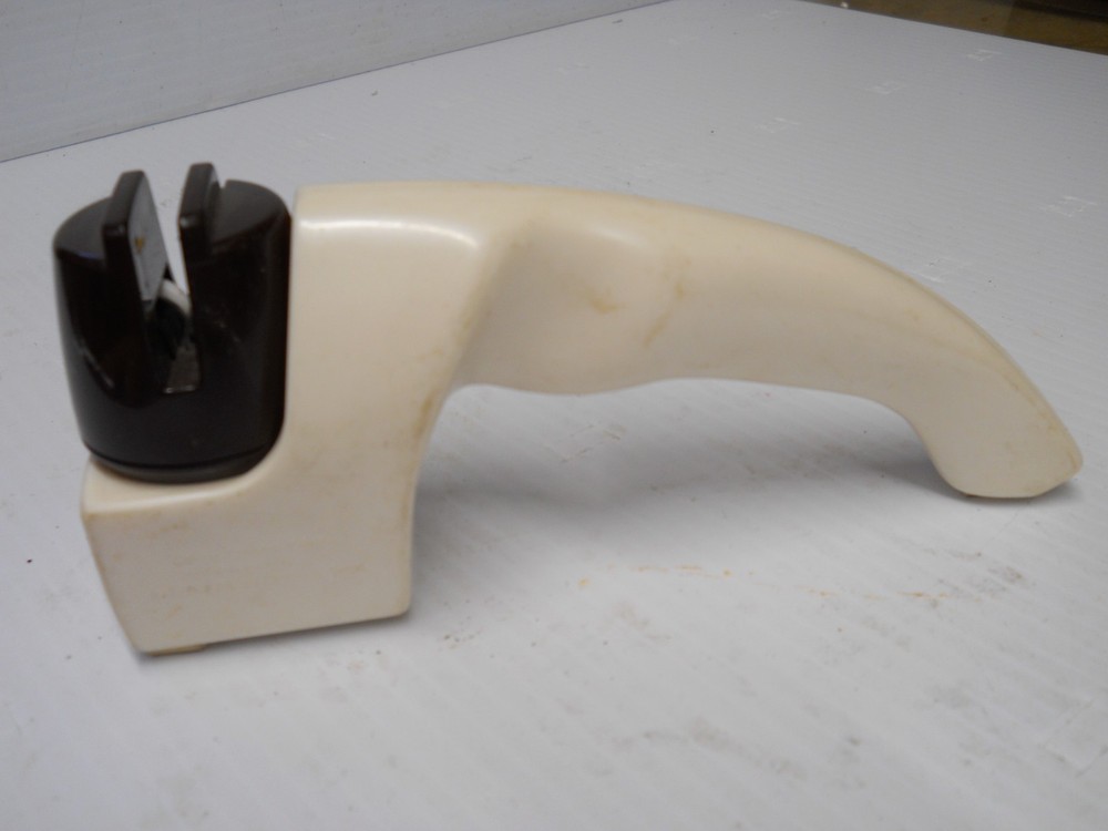 Cutco Knife Sharpener Pearl Handle Pull-Through Carbide Pat. Pending