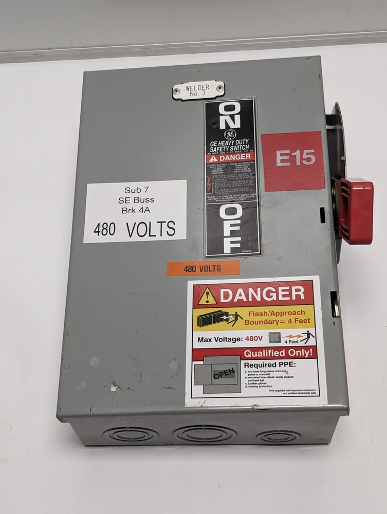 GENERAL ELECTRIC TH3361 Model 10 Safety Switch (USED).