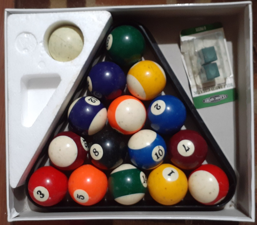 Authentic Billards Classic Sport Billard Ball Set With Box And Triangle