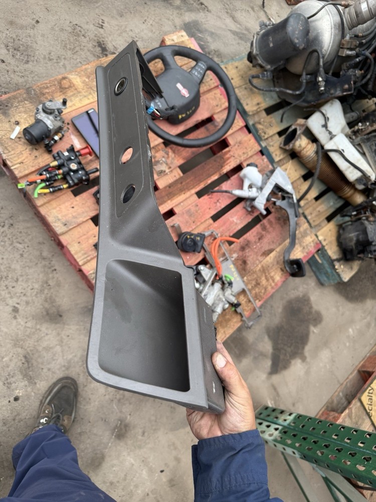 KENWORTH DASH PANEL S18 1037 22721