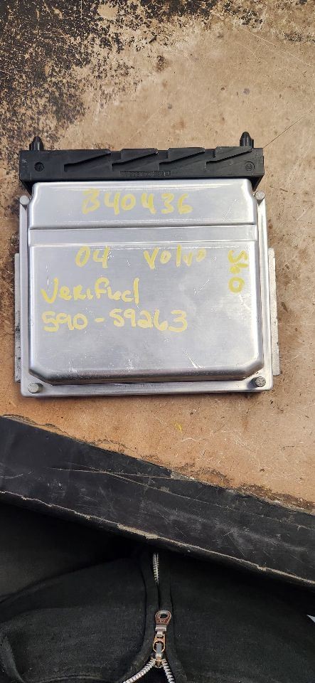 Engine ECM Electronic Control Module Fits 02-04 VOLVO 60 SERIES 1236802