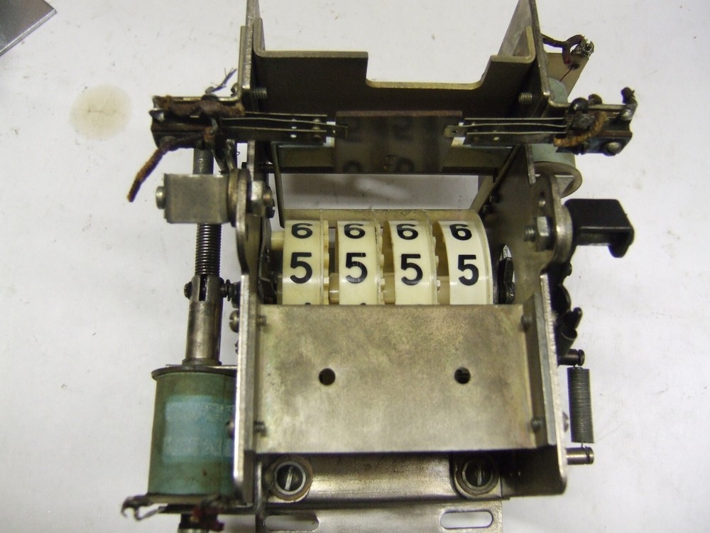 Bally bingo pinball 4-DIGIT COUNTER
