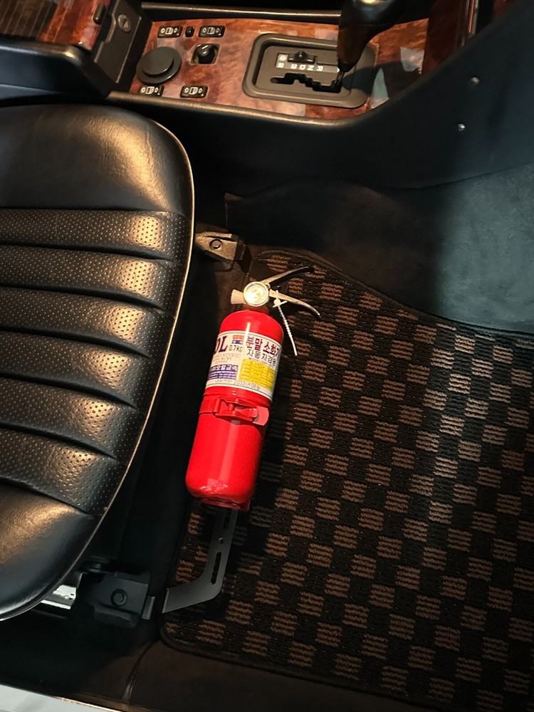 Fire Extinguisher Bracket for Mercedes -Benz E class AMG W124