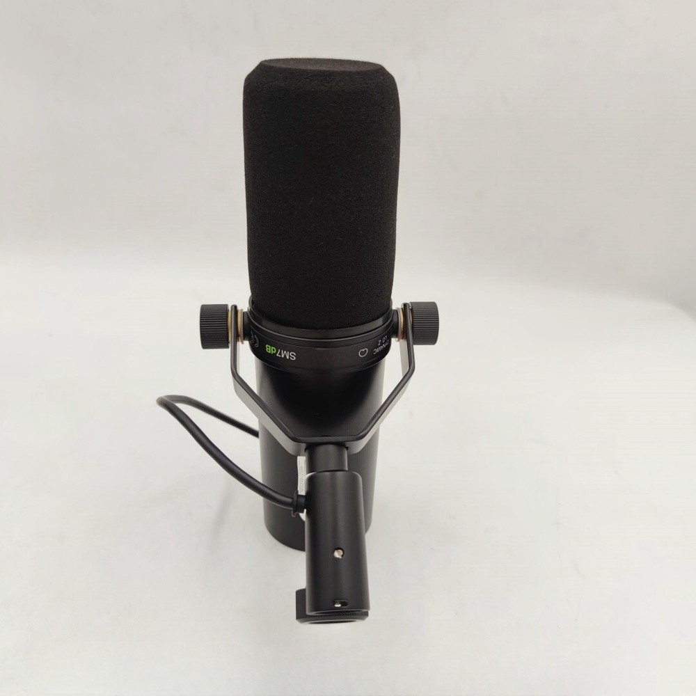 SM7DB Active Dynamic Cardioid Vocal Microphone with Built-in Preamp