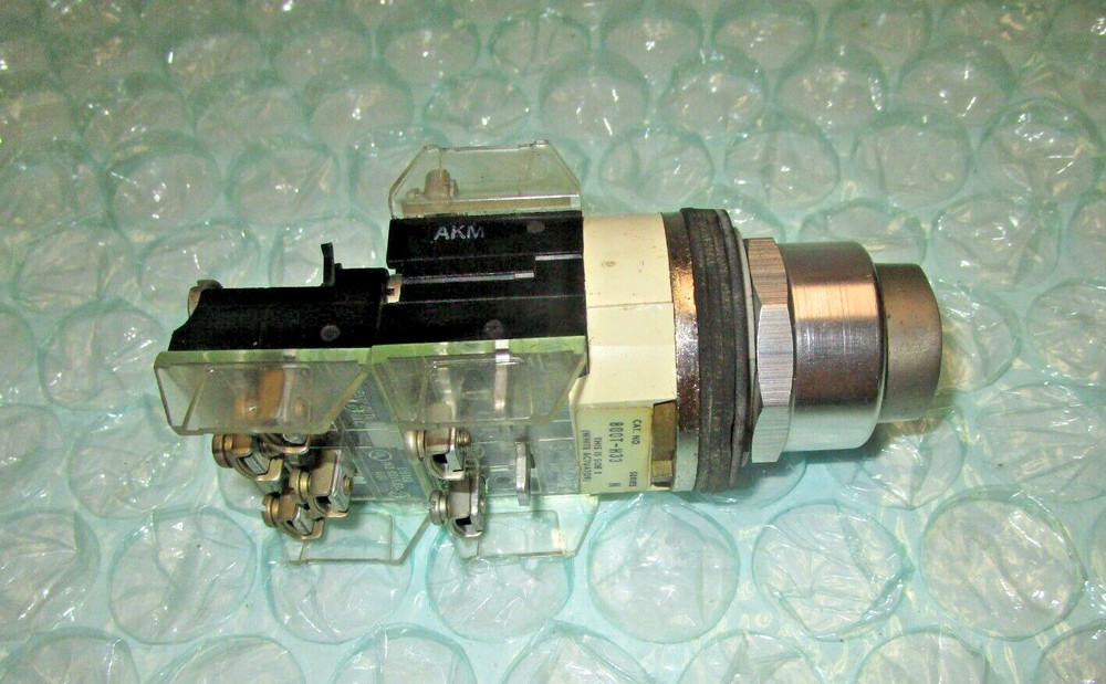 Allen-Bradley  800T-H33   Ser. N  Selector Switch