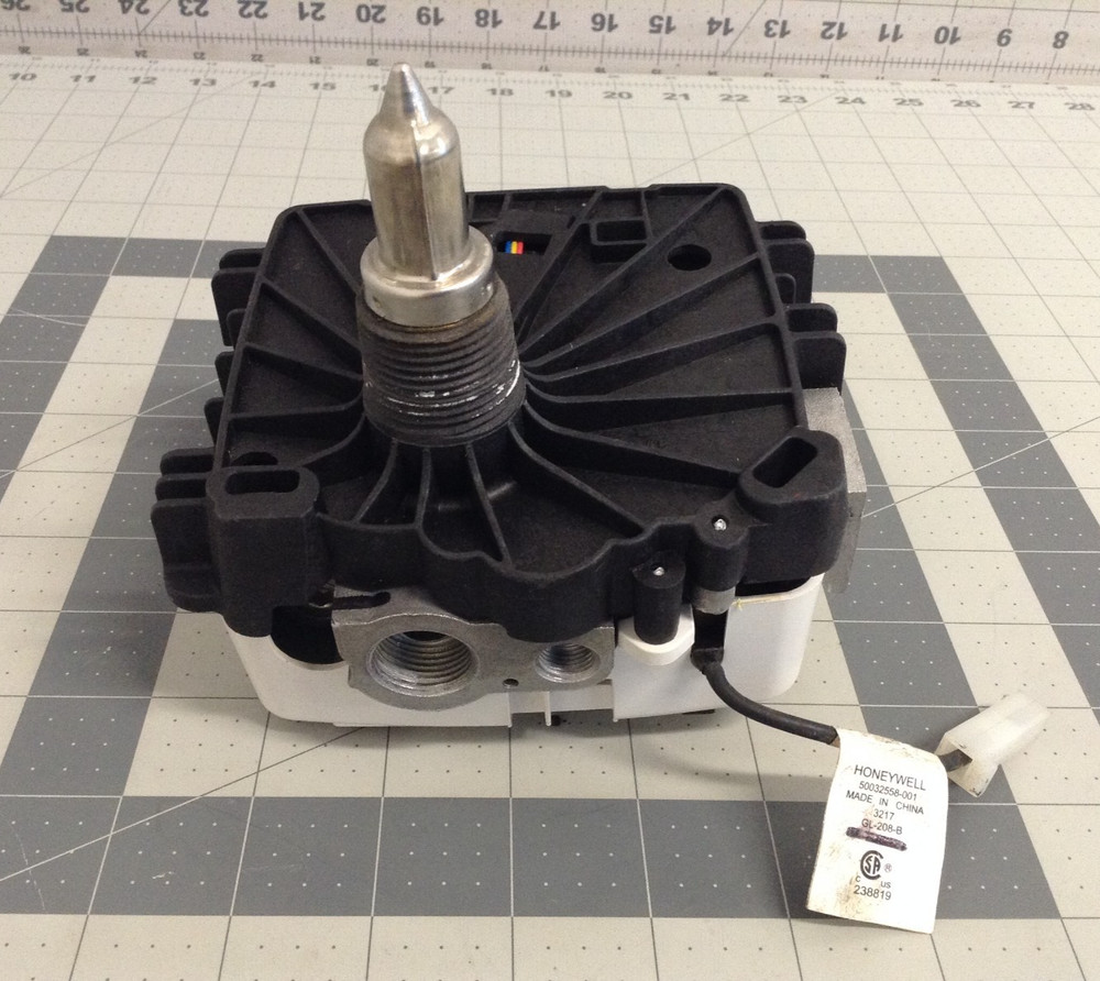 Honeywell Water Heater Gas Control Valve WV8840C1404