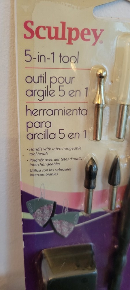 Sculpey 5-in-1 Tool: Handle with Interchangeable Tool Heads ~ ASCT01