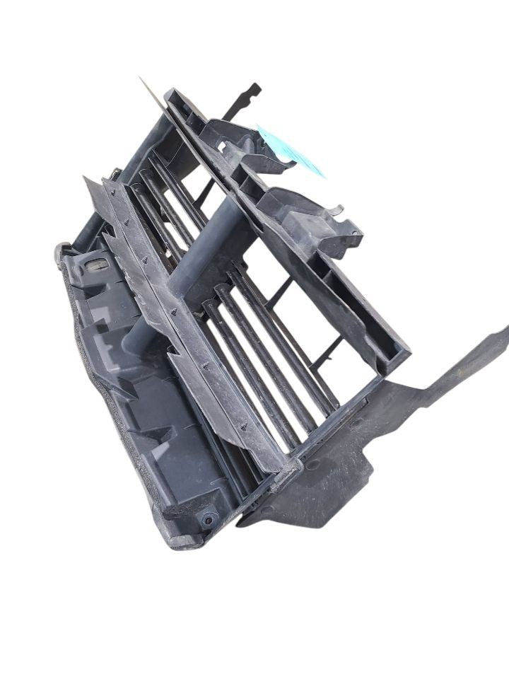 RAM1500 2018 Air Shutter 624724