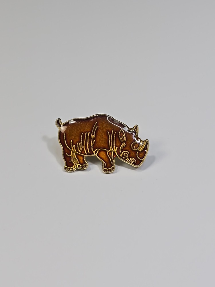 Rinosaraus Lapel Pin Brown Colors