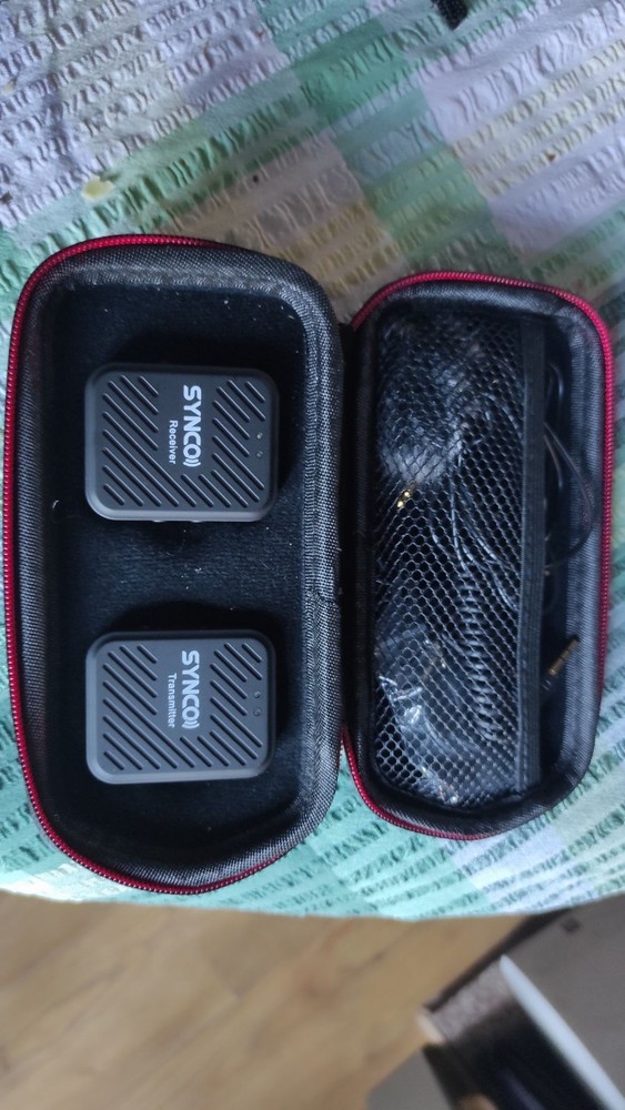 SYNCO G1(A1) Wireless Microphone System with Transmitter Receiver Kit For Camera