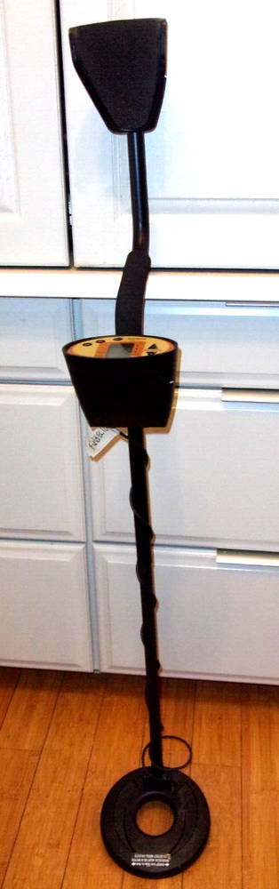 THE OUTBACK BOUNTY HUNTER METAL DETECTOR IRON COPPER SILVER ADJUSTABLE HEIGHT